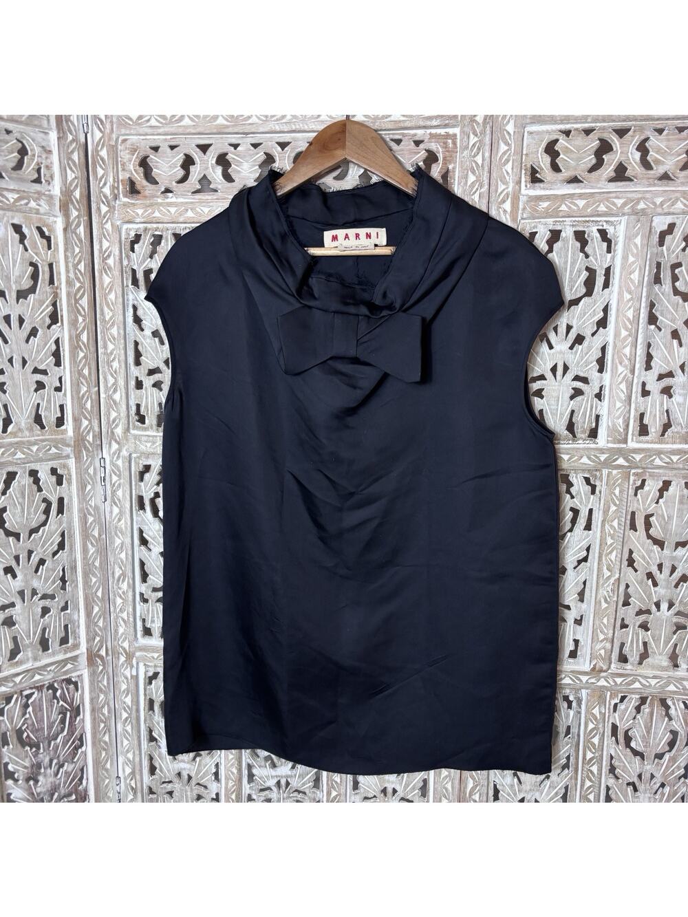 Marni Black Silky Sleeveless Blouse with Bow Necline Detail Size L(44) Modest